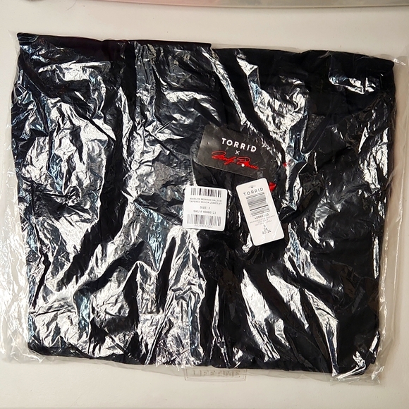 ❤️NWT VINTAGE TORRID JUMPSUIT / CATSUIT - MARILYN MONROE HALTER w/POCKETS - PLUS - Picture 8 of 13